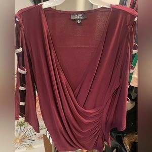 Beautiful never worn ladies dress blouse size XL